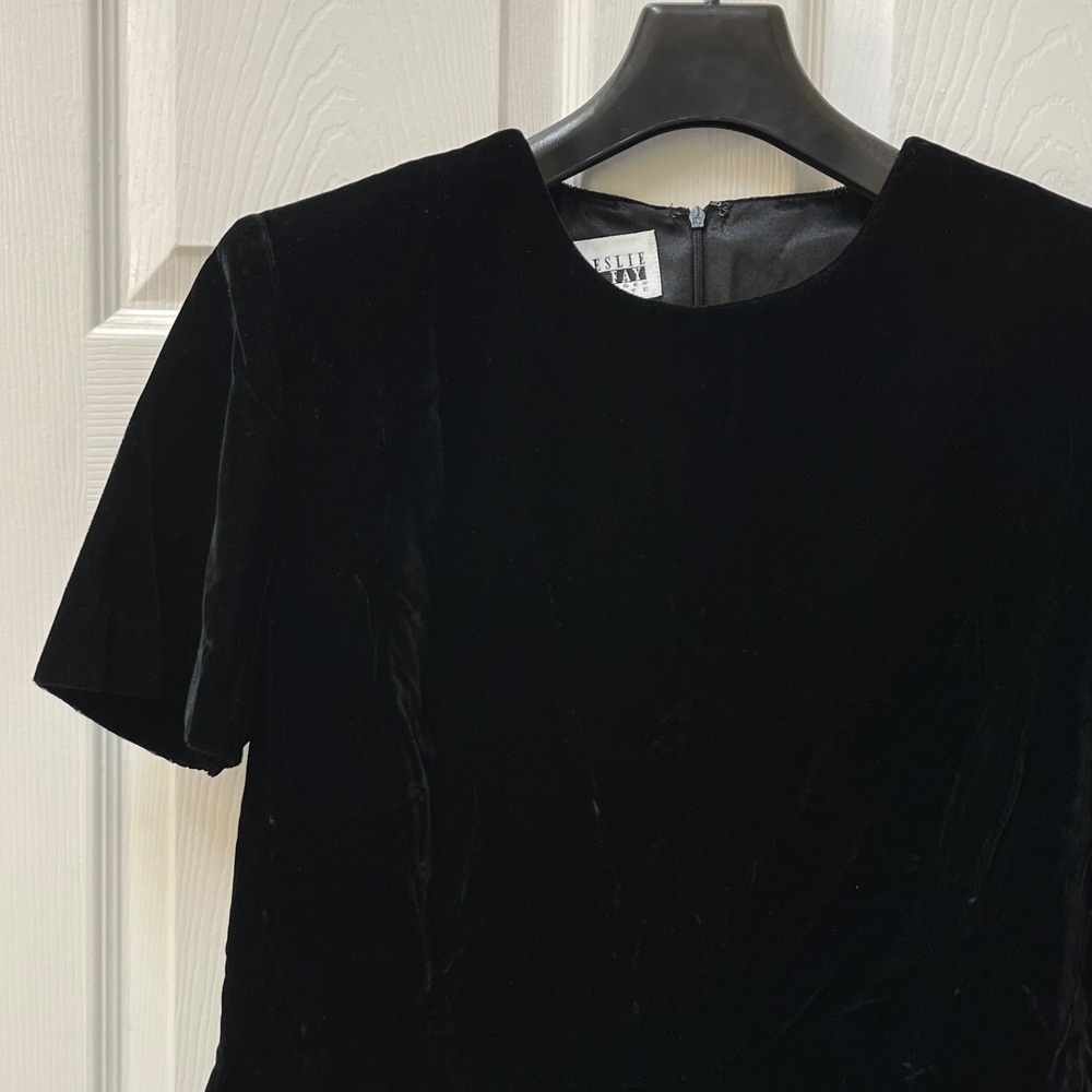 Vintage Leslie Fay Women's Petite 16P Black Velvet Bodice Top 90's Classic